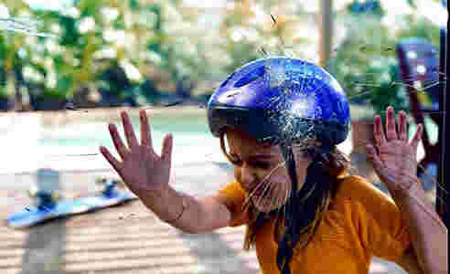 Ατυχήματα σε πόρτες και παράθυρα αλουμινίου