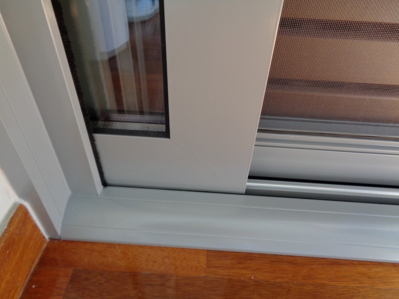 καλυψη οδηγων κουφωματων (3)