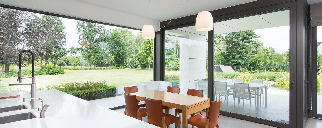 Μαύρο χρώμα στα κουφώματα