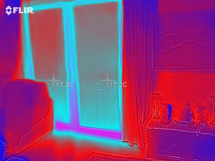 Ποια μονώνουν καλύτερα τα ρολά η τα παντζούρια_κλειστα πατζουρια