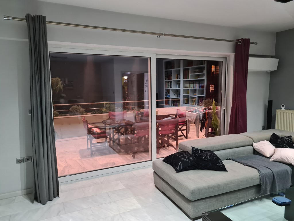 συρόμενα ή ανοιγόμενα μεγάλα ανοίγματα