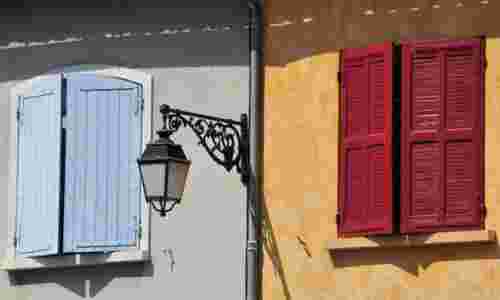 Ξεχωριστά παράθυρα πόρτες