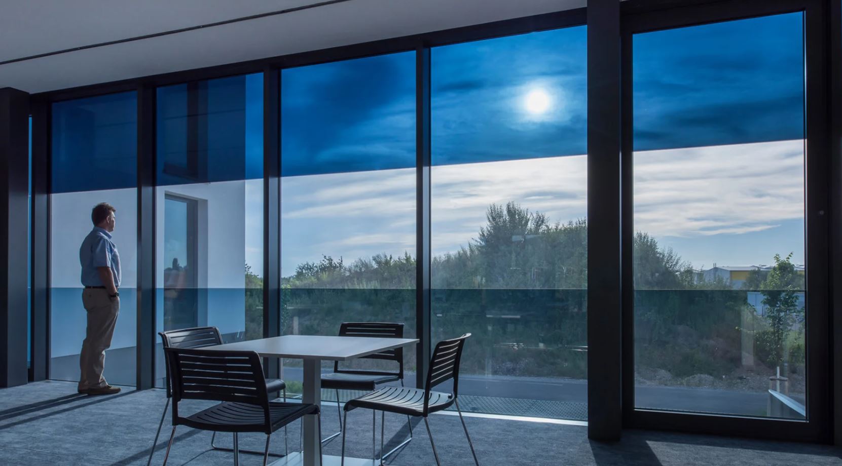 Ηλεκτροχρωμικά τζάμια – Υαλοπίνακες (electrochromic glass)