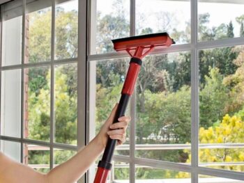 Πώς καθαρίζουμε τα τζάμια – υαλοπίνακες των κουφωμάτων μας;